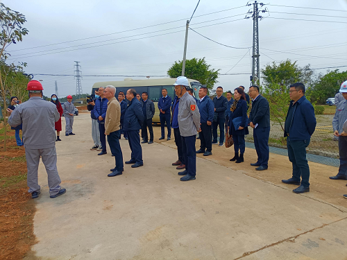 be4475b85c441ff59ace78f61ef90991.png 省工業(yè)和信息化廳副廳長吳東文及縱向幫扶組團(tuán)單位一行到葵潭農(nóng)場調(diào)研1.png