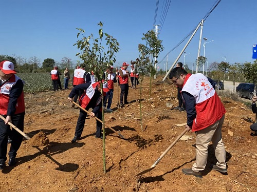 70affb7f86027dfa63f69011216c25b1.jpg 領(lǐng)導(dǎo)2.jpg